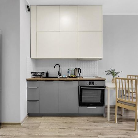 Wlochy Klinkierowa Comfort Apartment Warszawa Exteriör bild
